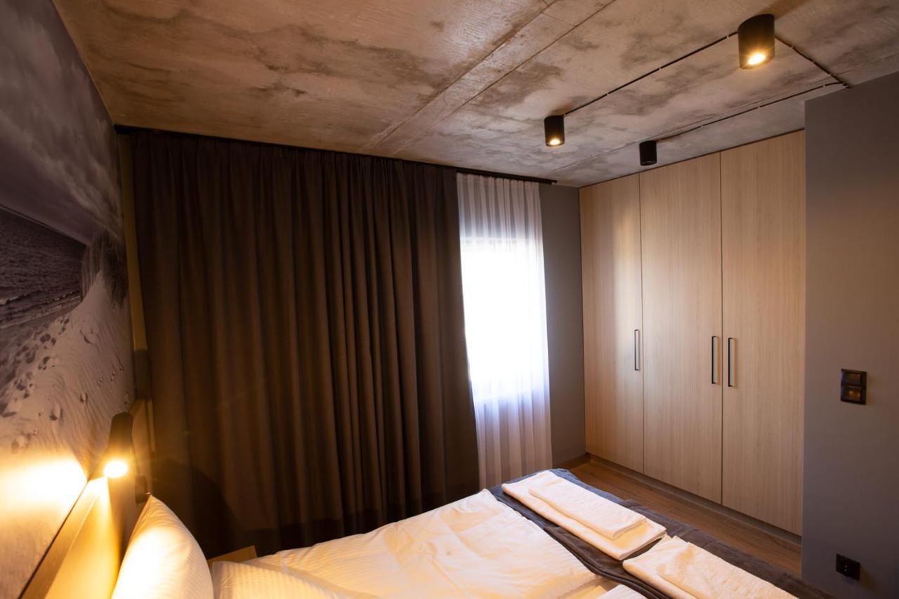 Apartamenty Posejdon วาเซ ภายนอก รูปภาพ