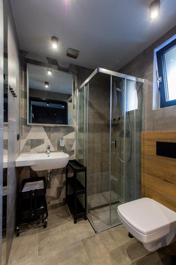 Apartamenty Posejdon วาเซ ภายนอก รูปภาพ